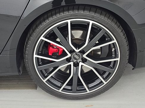 Used 2022 Audi S7 Prestige w/ Prestige Package image 34