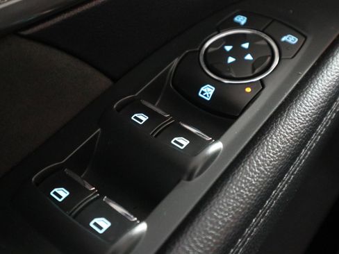 Used 2019 Ford Explorer XLT w/ Equipment Group 202A image 35