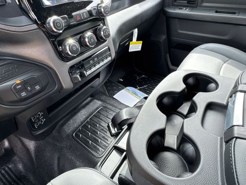 New 2026 RAM 5500 Tradesman w/ Chrome Appearance Group AWD/4WD image 28