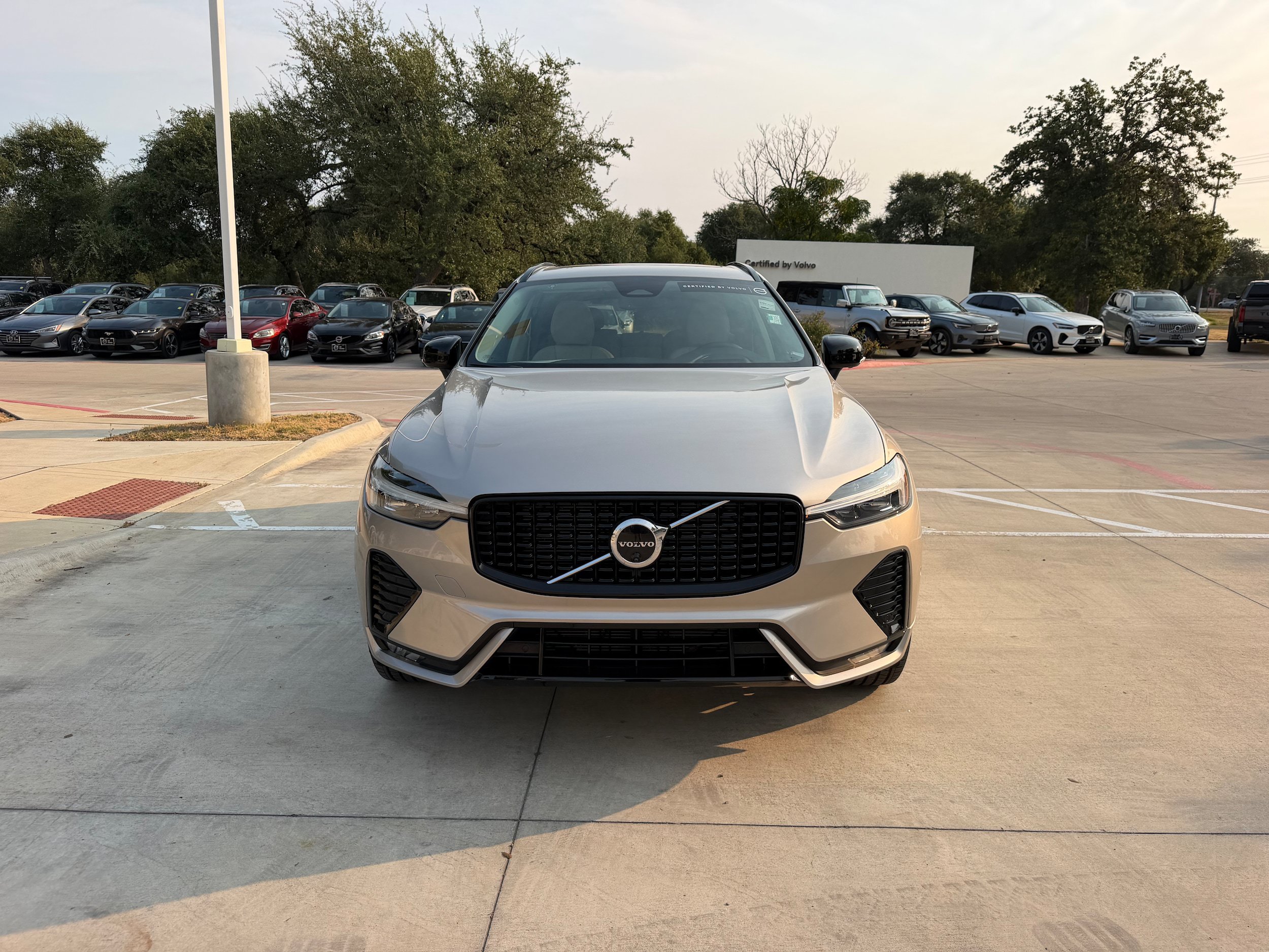 Certified 2024 Volvo XC60 B5 Ultimate AWD/4WD image 8