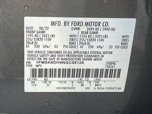 Used 2022 Ford Explorer XLT w/ Equipment Group 202A AWD/4WD image 35