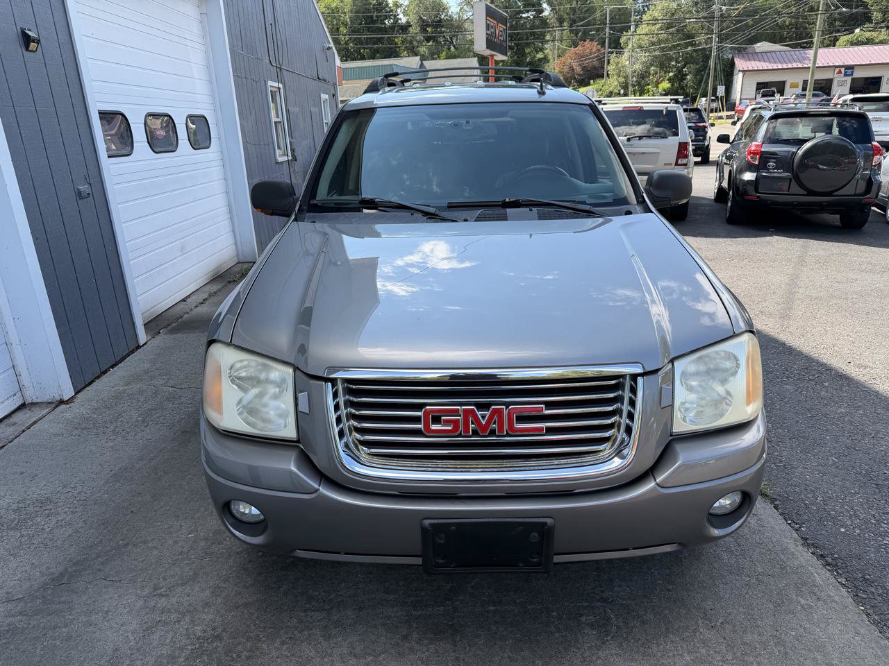 Used 2006 GMC Envoy XL 4WD image 2