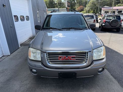 Used 2006 GMC Envoy XL SLT AWD/4WD image 2