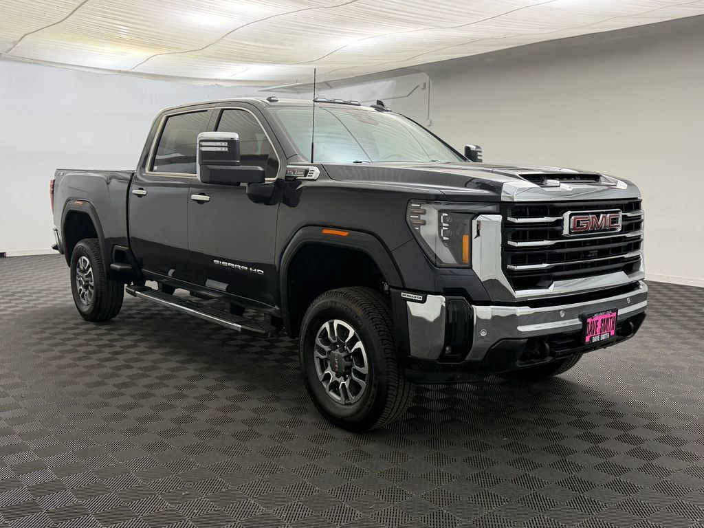 Used 2024 GMC Sierra 2500 SLT w/ SLT Premium Package AWD/4WD image 7