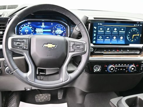Used 2024 Chevrolet Silverado 1500 LT image 31