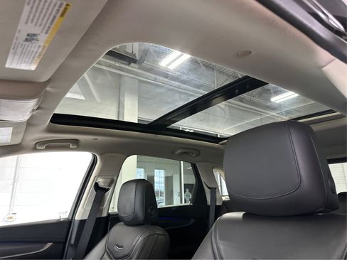 Used 2018 Cadillac XT5 Premium Luxury FWD image 26