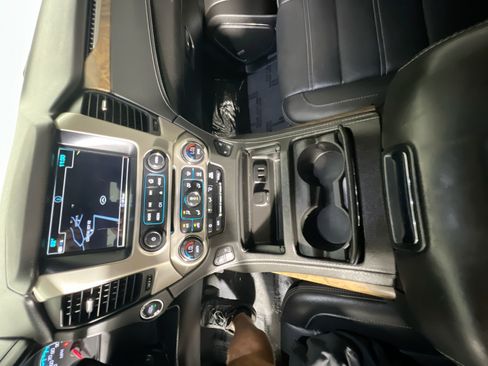 Used 2019 GMC Yukon Denali w/ Denali Ultimate Package AWD/4WD image 24