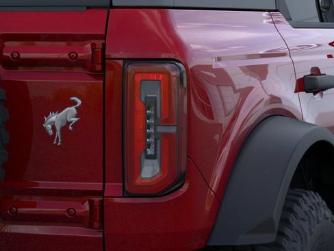 New 2026 Ford Bronco Outer Banks w/ Sasquatch Package AWD/4WD image 23
