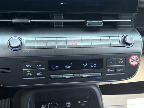 Certified 2025 Hyundai Kona SEL FWD image 12