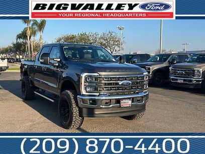 New 2026 Ford F250 Lariat w/ FX4 Off-Road Package