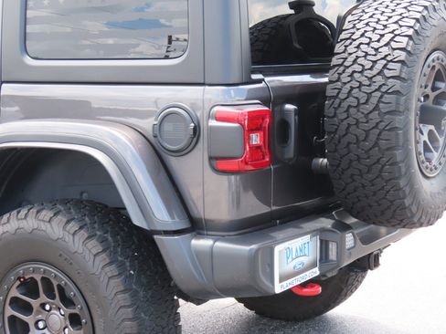 Used 2022 Jeep Wrangler Unlimited Rubicon w/ Xtreme Recon 35" Tire Package AWD/4WD image 14