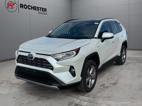 Used 2021 Toyota RAV4 Limited AWD/4WD image 10