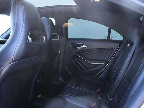 Used 2018 Mercedes-Benz CLA 250 image 14