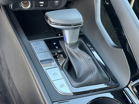 New 2026 Hyundai Elantra Limited image 31