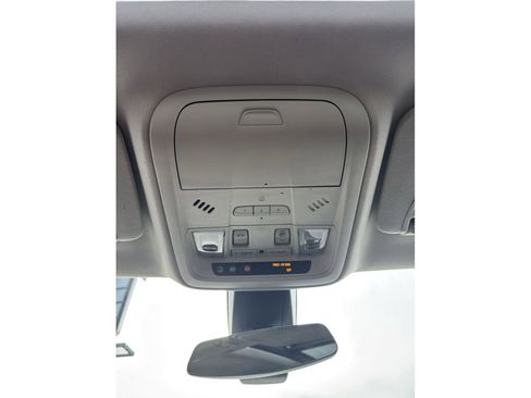 Used 2017 Cadillac XT5 Luxury image 36