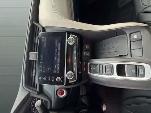 Used 2022 Honda Insight EX image 16