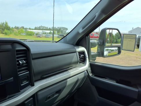 Used 2024 Ford F350 XLT w/ 360-Degree Camera Package image 24