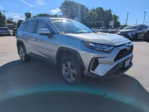 Used 2024 Toyota RAV4 XLE w/ Convenience Package AWD/4WD image 8