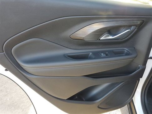 Used 2022 GMC Terrain SLE w/ LPO, Floor Liner Package image 15