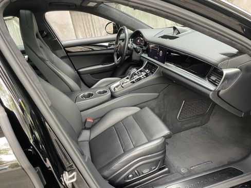 Used 2023 Porsche Panamera GTS AWD/4WD image 17