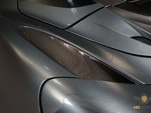 Used 2020 McLaren 720S Spider RWD image 7