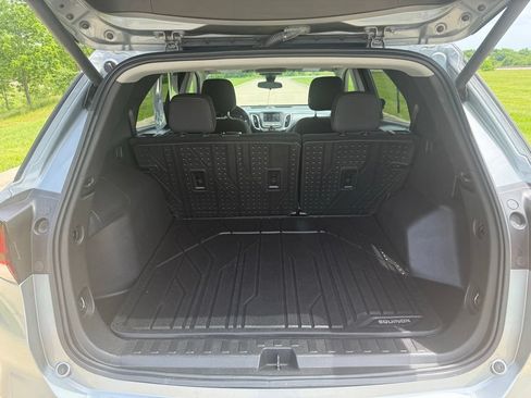 Used 2023 Chevrolet Equinox LT FWD image 6