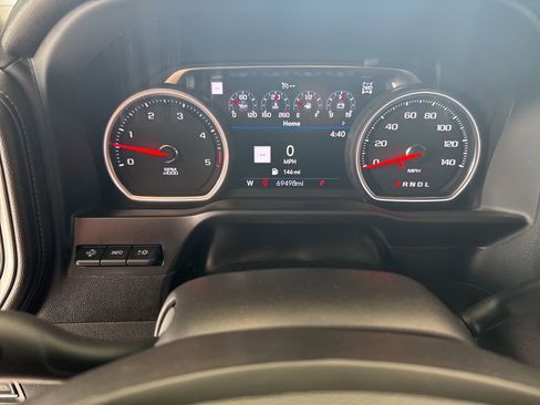 Used 2022 Chevrolet Silverado 2500 LTZ w/ LTZ Premium Package AWD/4WD image 10