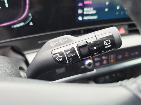 Certified 2023 Kia Sportage EX FWD image 17