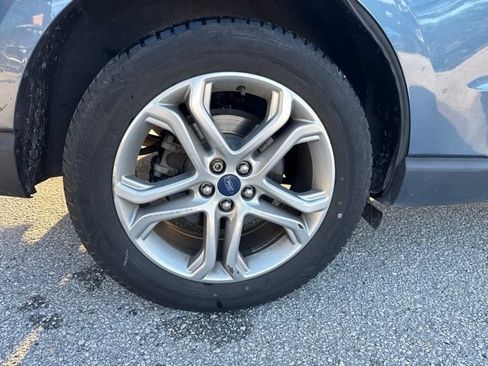 Used 2018 Ford Edge Titanium w/ Equipment Group 301A FWD image 16