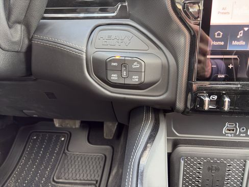 New 2026 RAM 2500 Limited AWD/4WD image 22