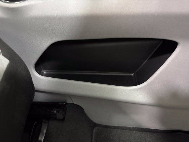 Used 2024 GMC Terrain SLE FWD image 34
