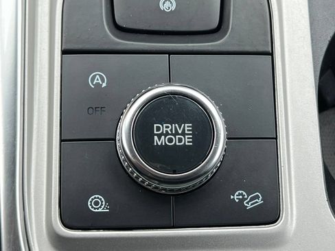 Used 2023 Ford Explorer Limited w/ Equipment Group 301A AWD/4WD image 35