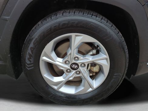 Certified 2024 Hyundai Tucson SE FWD image 24