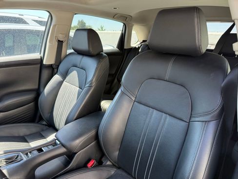 Used 2023 Honda HR-V EX-L image 3