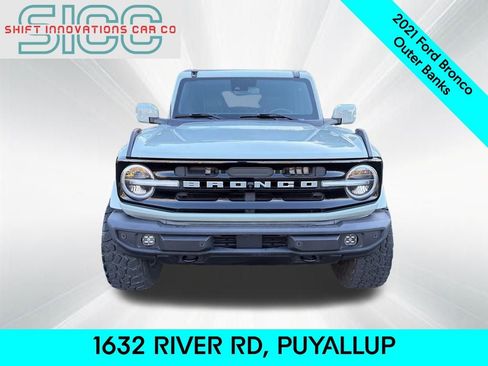 Used 2021 Ford Bronco Outer Banks image 2