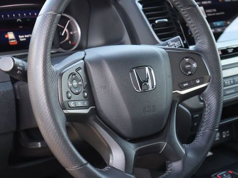 Certified 2023 Honda Passport EX-L image 18