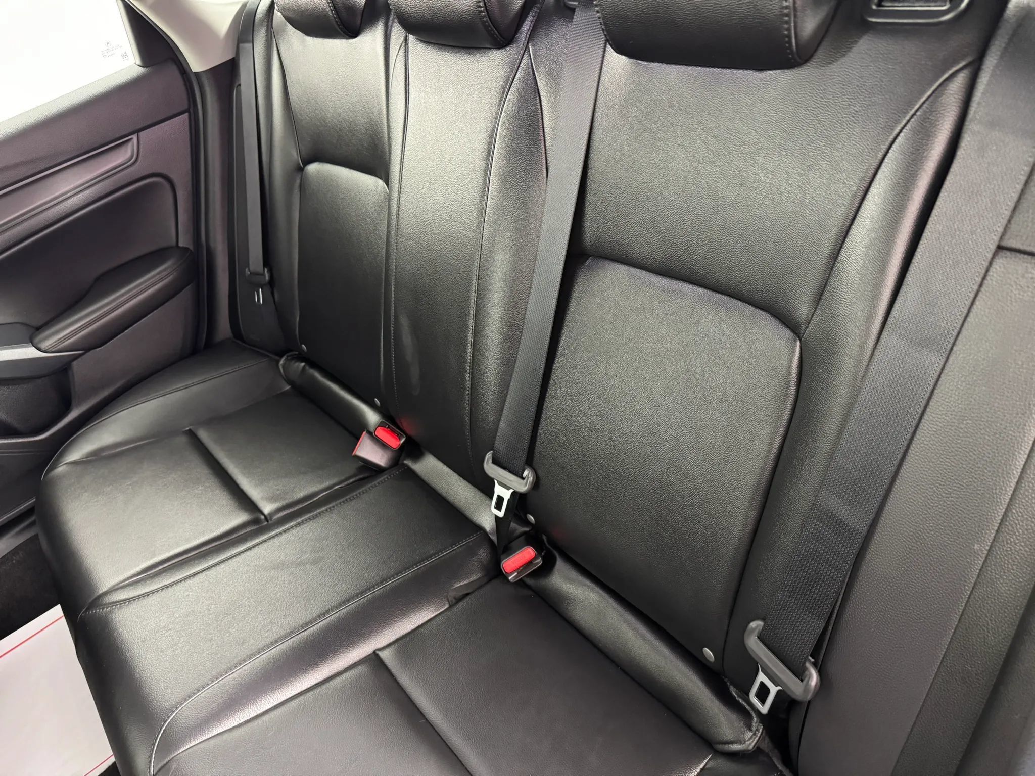 Used 2025 Acura Integra FWD image 35