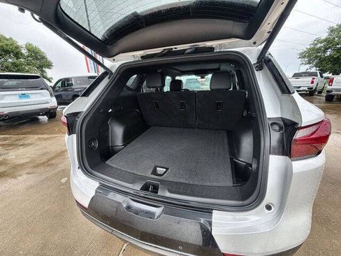 Used 2022 Chevrolet Blazer Premier w/ Enhanced Convenience Package FWD image 25