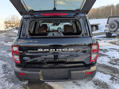 Used 2025 Ford Bronco Sport Outer Banks w/ Outer Banks Tech Package+ image 11