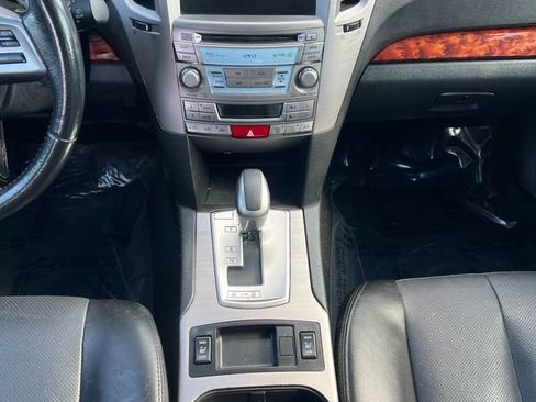Used 2012 Subaru Outback 2.5i Limited AWD/4WD image 11
