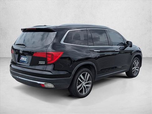 Used 2016 Honda Pilot Touring image 5