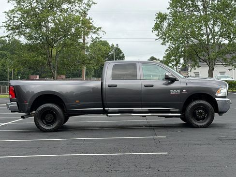 Used 2018 RAM 3500 Tradesman w/ Chrome Appearance Group AWD/4WD image 5