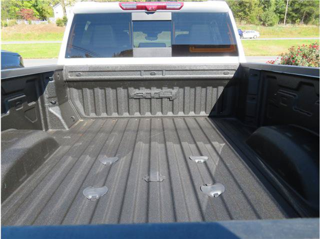 Used 2024 GMC Sierra 2500 AT4 w/ AT4 Premium Plus Package AWD/4WD image 3