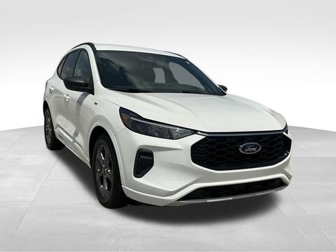 Certified 2023 Ford Escape ST-Line w/ Tech Pack #1 FWD image 17