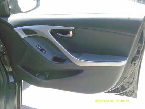 Used 2013 Hyundai Elantra Limited FWD image 20