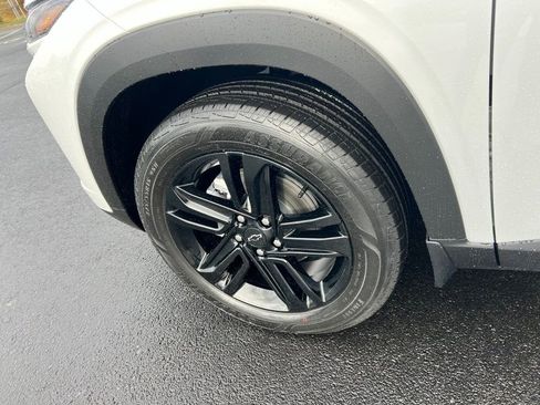 New 2026 Chevrolet Trax ACTIV w/ Driver Confidence Package image 9