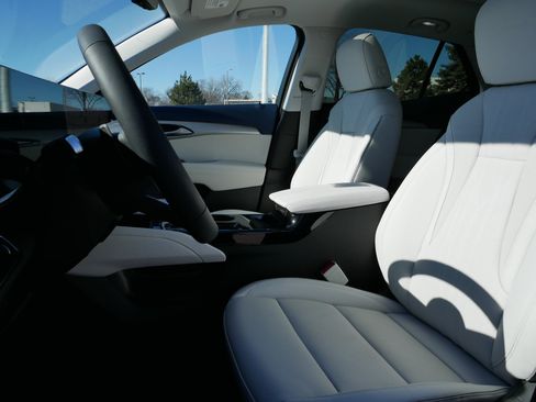 New 2026 Buick Envision Avenir AWD/4WD image 4