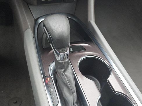 Used 2022 Chevrolet Malibu LT image 37