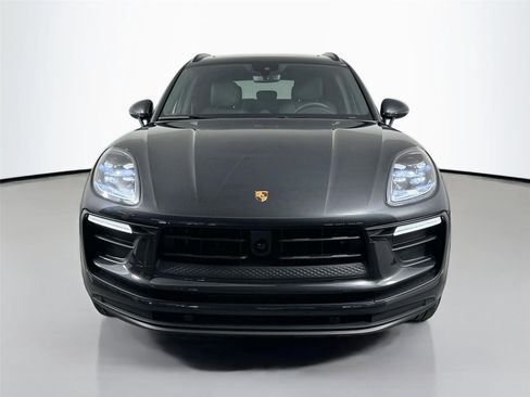 Certified 2025 Porsche Macan Turbo AWD/4WD image 10