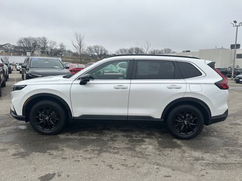 Certified 2025 Honda CR-V Sport image 6